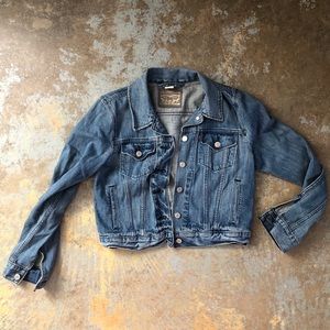 NEW Levi’s Crop Jacket- Super soft